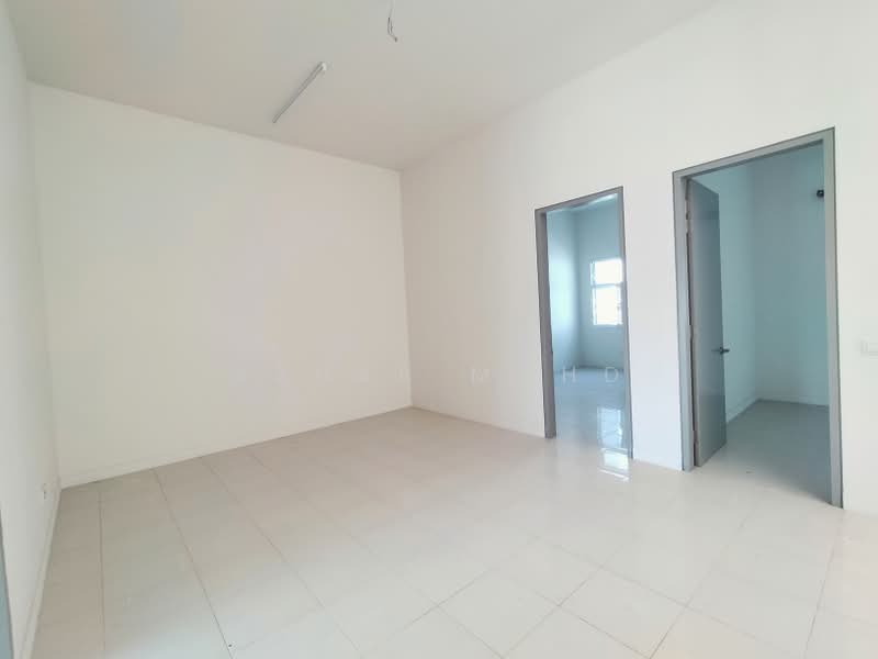 2-storey Terraced House for Sale in Bandar Rimbayu (Telok Panglima Garang) - Azhar Mohd - Interior - PropertyGuru.com.my