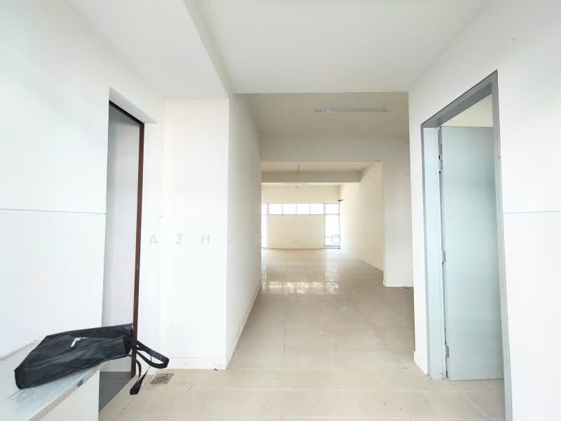 2-storey Terraced House for Sale in Bandar Rimbayu (Telok Panglima Garang) - Azhar Mohd - Interior - PropertyGuru.com.my