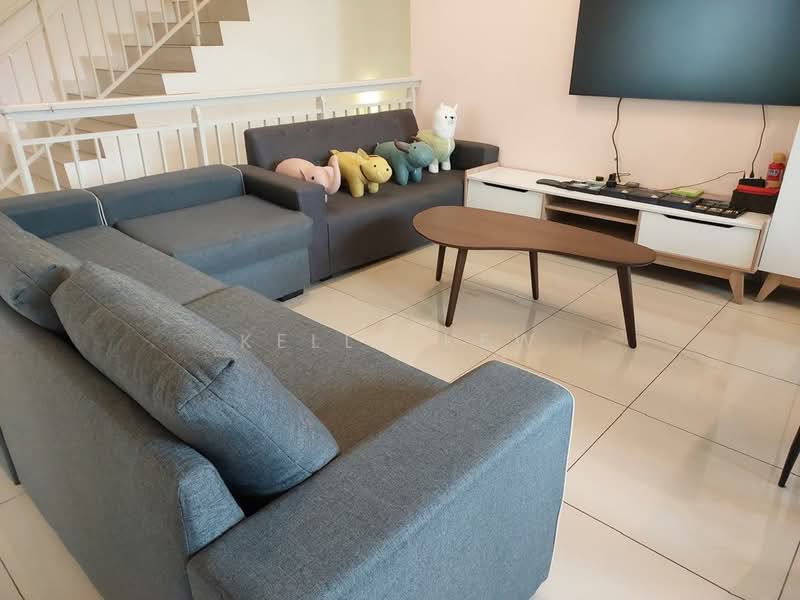 Townhouse for Rent in 16 Sierra (Puchong) - Kelly Kew - Living Room - PropertyGuru.com.my