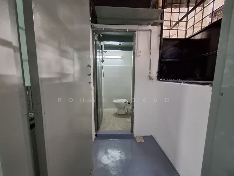 Flat for Rent at Anggerik 2 - Rohani Daud - Bathroom - PropertyGuru.com.my
