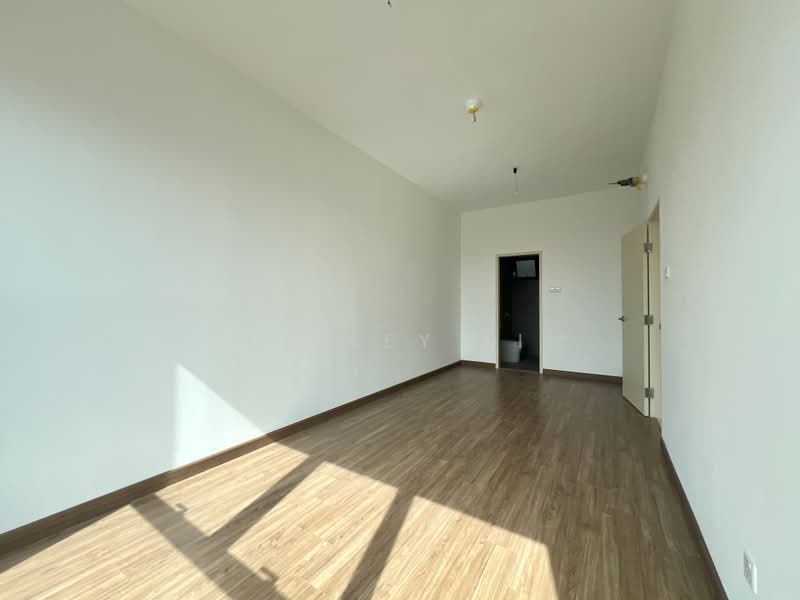 Condominium for Sale at Waterway Peaks - Shirley Lim - Master Room - PropertyGuru.com.my