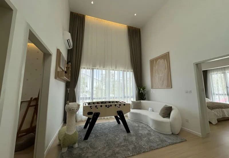 Rumah Kluster untuk Dijual di Cyberjaya (Selangor) - Thony Tan - Living Room - PropertyGuru.com.my