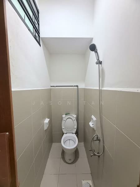 Rumah Kluster untuk Dijual di Taman Gaya (Ulu Tiram) - Jason Tan - Bathroom - PropertyGuru.com.my