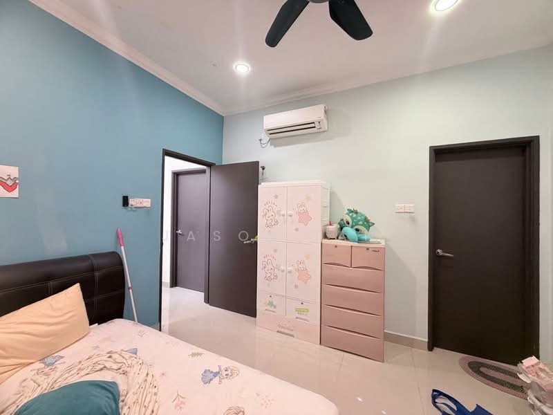 Rumah Kluster untuk Dijual di Taman Gaya (Ulu Tiram) - Jason Tan - Bedroom - PropertyGuru.com.my