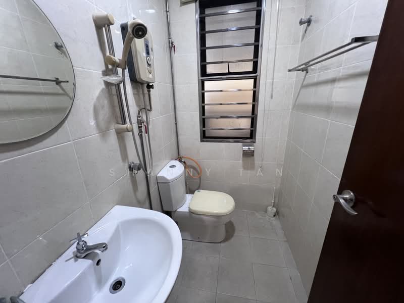 Semi-Detached House for Sale in Bandar Sungai Long (Selangor) - Shanny Tan - Bathroom - PropertyGuru.com.my