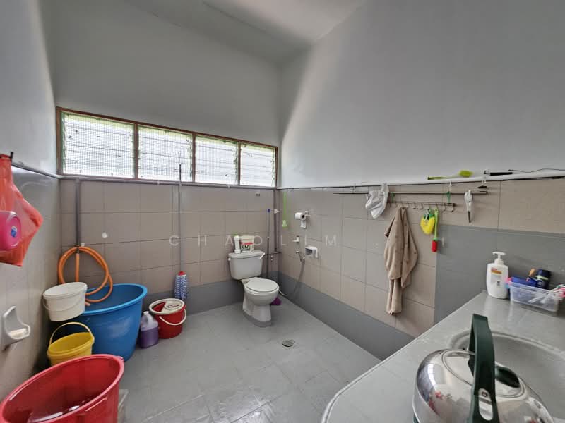 Bungalow for Sale in Batu 9 (Cheras) - ChaoLim . - Bathroom - PropertyGuru.com.my