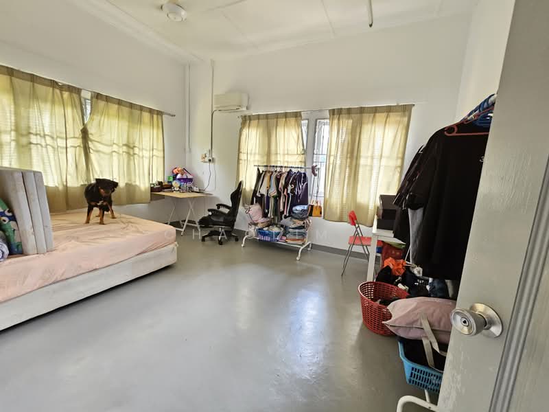 Bungalow for Sale in Batu 9 (Cheras) - ChaoLim . - Bedroom - PropertyGuru.com.my