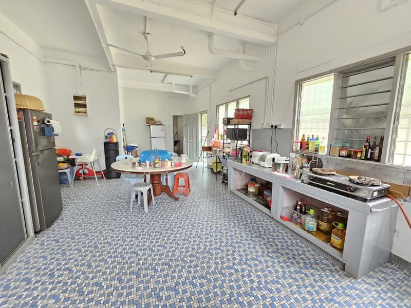 Bungalow for Sale in Batu 9 (Cheras) - ChaoLim . - Kitchen - PropertyGuru.com.my