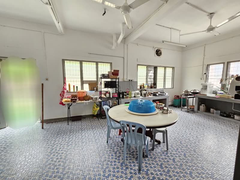 Bungalow for Sale in Batu 9 (Cheras) - ChaoLim . - Kitchen - PropertyGuru.com.my