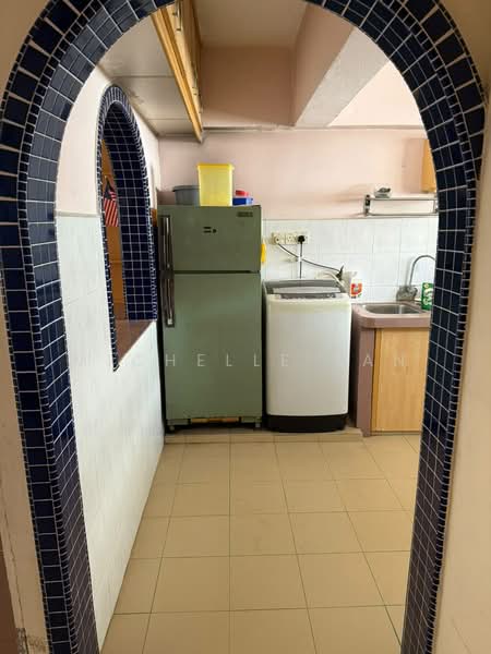 Flat for Sale at Flat Danau Kota - Michelle Tan - Kitchen - PropertyGuru.com.my