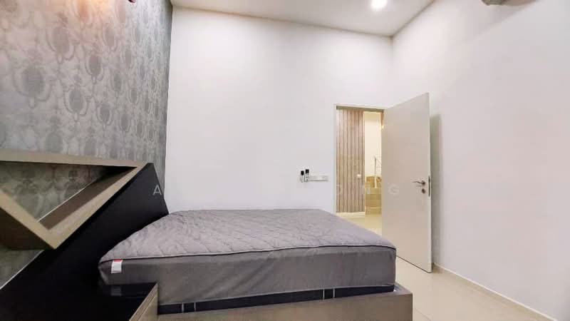 Rumah Teres 3 Tingkat untuk Dijual di Bandar Bayan Bahru (Bayan Lepas) - Anders Ong - PropertyGuru.com.my