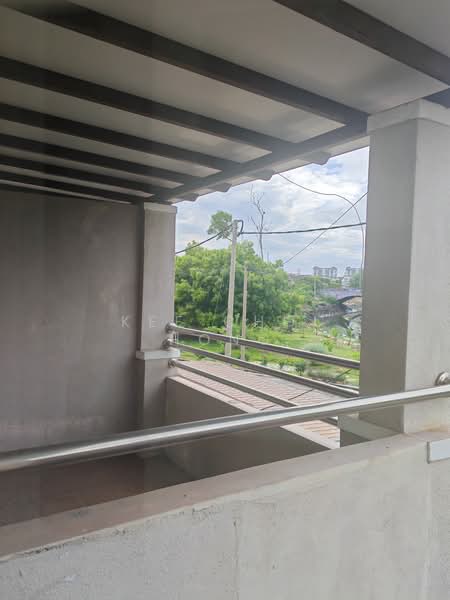 Semi-Detached House for Sale in Lumut (Perak) - Kee Choi Hong - Balcony - PropertyGuru.com.my
