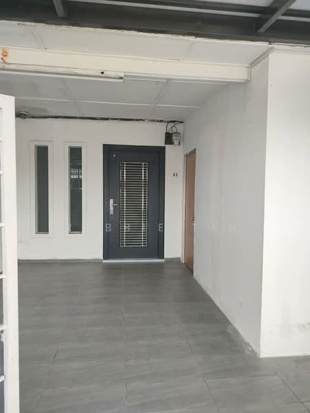 1-storey Terraced House for Rent in Taman Ungku Tun Aminah (Skudai) - Robbie Tan - Entrance - PropertyGuru.com.my
