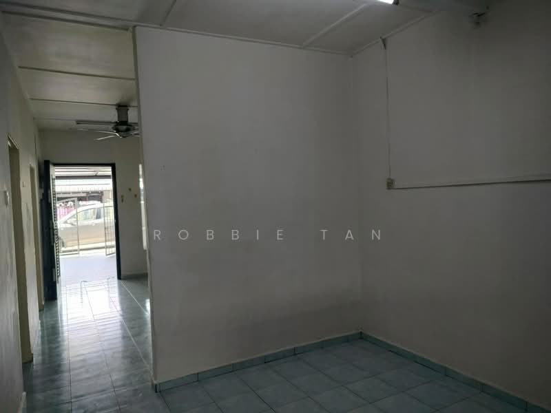 1-storey Terraced House for Rent in Taman Ungku Tun Aminah (Skudai) - Robbie Tan - PropertyGuru.com.my