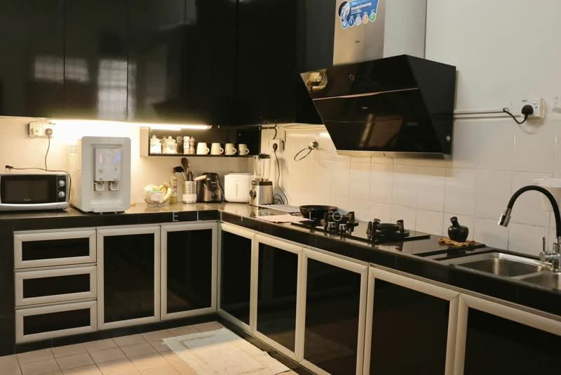 Rumah Teres untuk Dijual di Taman Pulai Jaya (Kulai) - Eliin Loo - Kitchen - PropertyGuru.com.my