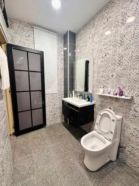 Rumah Teres untuk Dijual di Taman Pulai Jaya (Kulai) - Eliin Loo - Bathroom - PropertyGuru.com.my