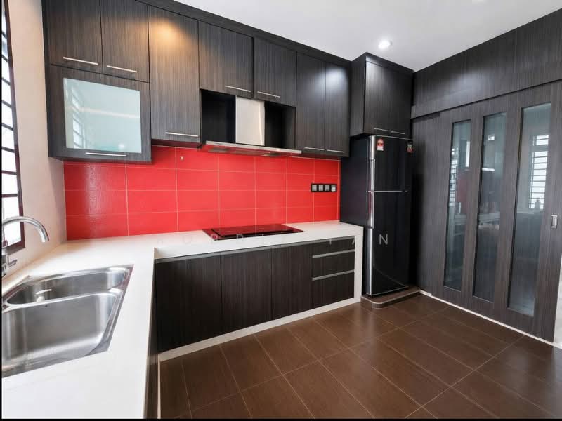 Rumah Teres 2 Tingkat untuk Disewa di Taman Mount Austin (Tebrau) - Robbie Tan - Kitchen - PropertyGuru.com.my