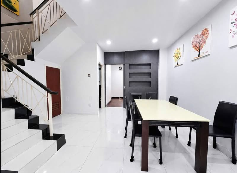 Rumah Teres 2 Tingkat untuk Disewa di Taman Mount Austin (Tebrau) - Robbie Tan - Interior - PropertyGuru.com.my