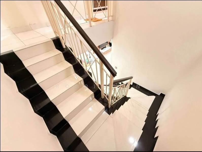 Rumah Teres 2 Tingkat untuk Disewa di Taman Mount Austin (Tebrau) - Robbie Tan - Interior - PropertyGuru.com.my