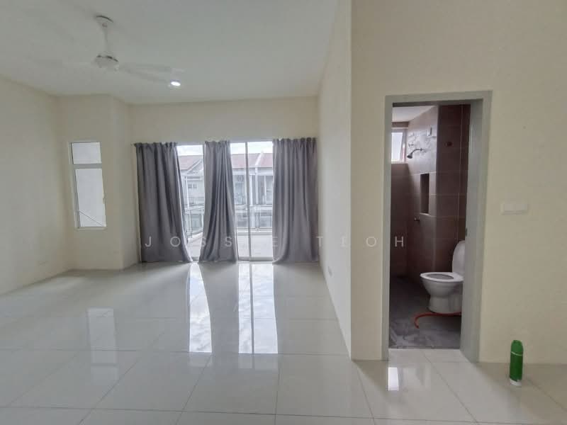 2-storey Terraced House for Rent in Seberang Perai (Penang) - Jossie Teoh - Living Room - PropertyGuru.com.my