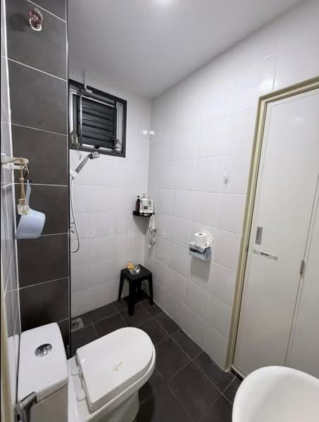Rumah Teres 2 Tingkat untuk Disewa di Taman Nusa Damai (Pasir Gudang) - Robbie Tan - Bathroom - PropertyGuru.com.my