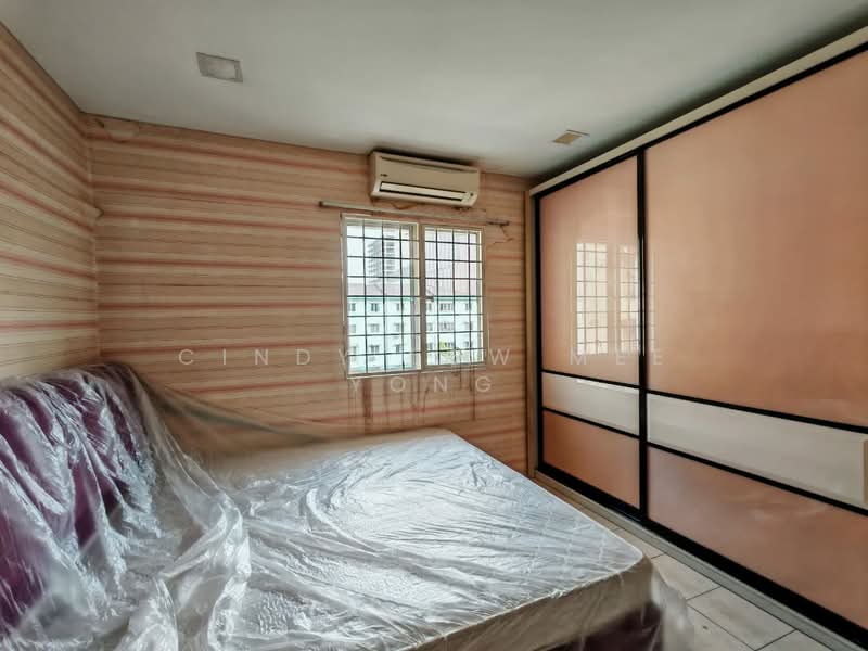 Pangsapuri untuk Dijual di Sri Ehsan - Cindy Low Mee Yong - Bedroom - PropertyGuru.com.my