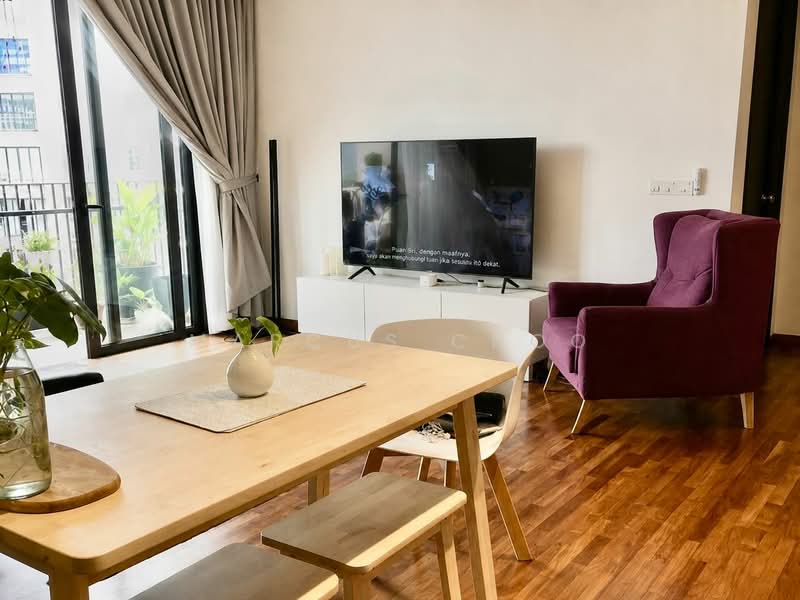 Servis Apartment untuk Disewa di The Tamarind - Marcus Choo - Living Room - PropertyGuru.com.my