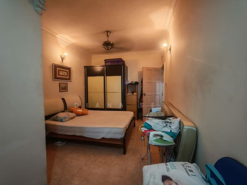 Pangsapuri untuk Dijual di Desa 288 - Diana See - Bedroom - PropertyGuru.com.my