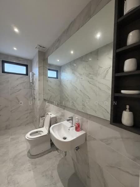 Rumah Teres 3 Tingkat untuk Dijual di Batu Ferringhi (Penang) - Queenie Goon - Bathroom - PropertyGuru.com.my