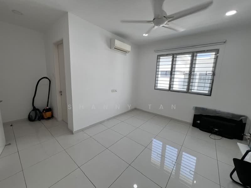 Rumah Teres 3 Tingkat untuk Dijual di Bandar Mahkota Cheras (Cheras) - Shanny Tan - Living Room - PropertyGuru.com.my