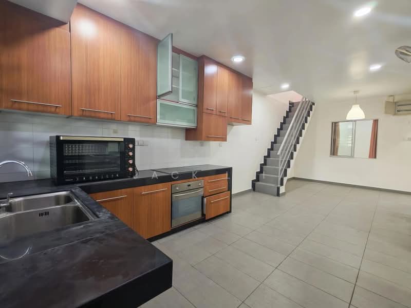 Rumah Teres 1.5 Tingkat untuk Disewa di Kepong Baru (Kepong) - Jack Lai - Kitchen - PropertyGuru.com.my