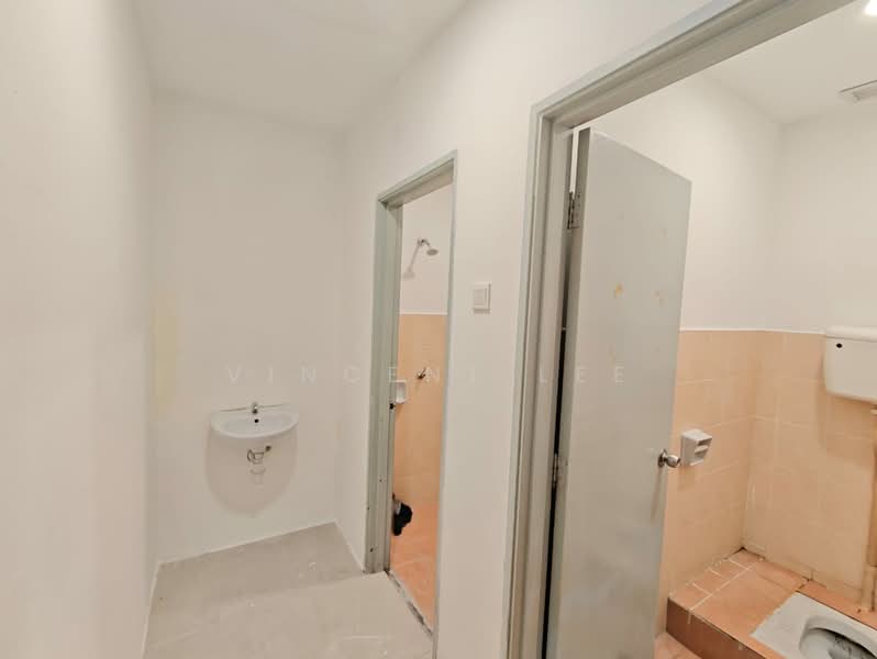 Shop for Rent in Bandar Sri Permaisuri (Cheras) - Vincent Lee - Bathroom - PropertyGuru.com.my