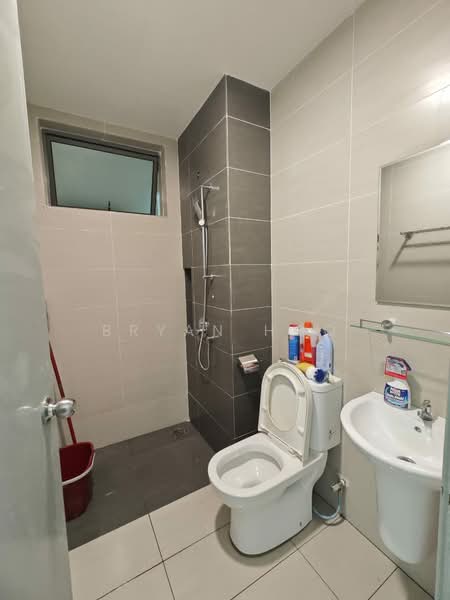 Service Residence for Rent at Cybersquare - Bryan Hoo - Bathroom - PropertyGuru.com.my