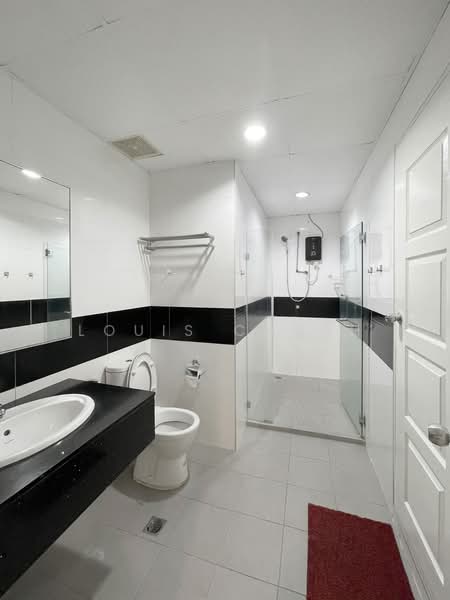 Kondominium untuk Dijual di Mansion One - Louis Chuah - Bathroom - PropertyGuru.com.my