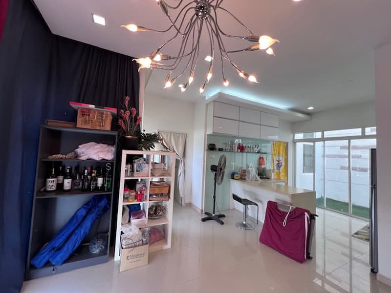 Semi-Detached House for Sale in Seri Sungai Long (Kajang) - Shanny Tan - Kitchen - PropertyGuru.com.my