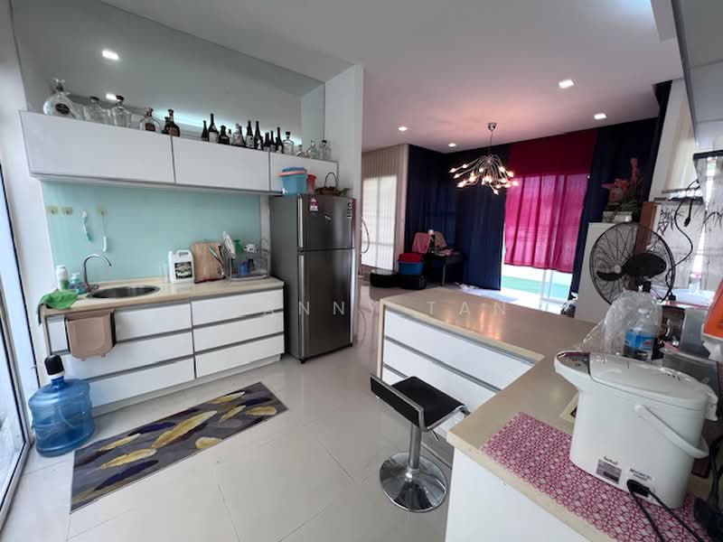 Semi-Detached House for Sale in Seri Sungai Long (Kajang) - Shanny Tan - Kitchen - PropertyGuru.com.my
