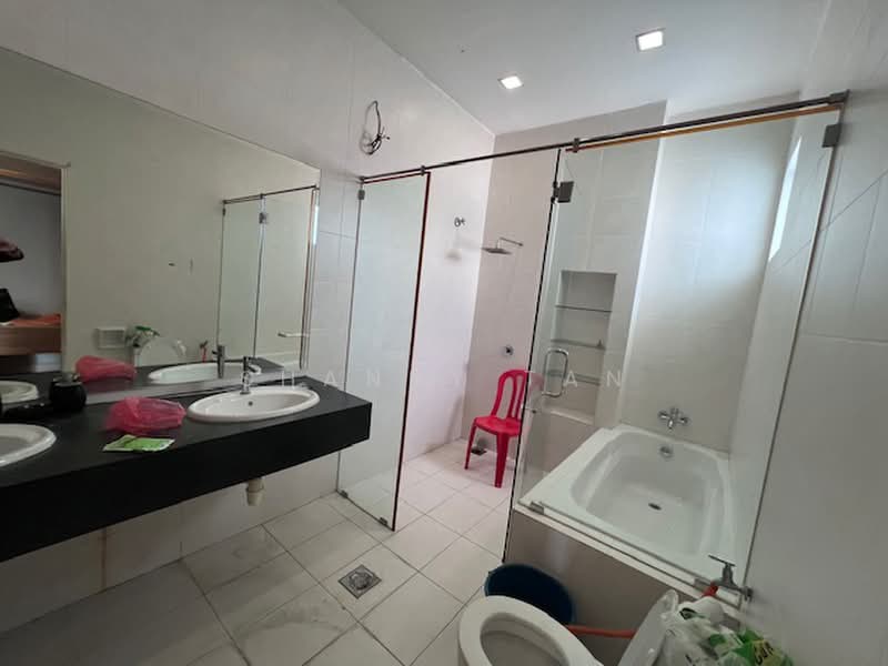 Semi-Detached House for Sale in Seri Sungai Long (Kajang) - Shanny Tan - Bathroom - PropertyGuru.com.my