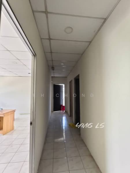 Factory for Sale in Kampung Bukit Kemuning (Shah Alam) - KH Chong - Corridor - PropertyGuru.com.my