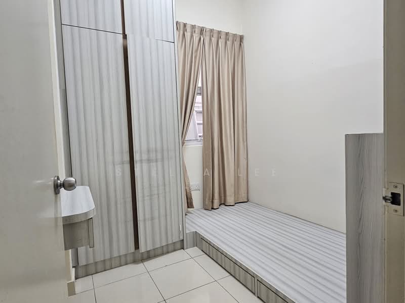 Kondominium untuk Dijual di Sg Long Residence - Stella Lee - Bedroom - PropertyGuru.com.my