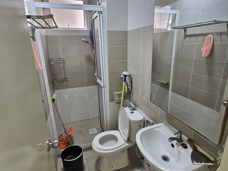 Kondominium untuk Dijual di Sg Long Residence - Stella Lee - Bathroom - PropertyGuru.com.my