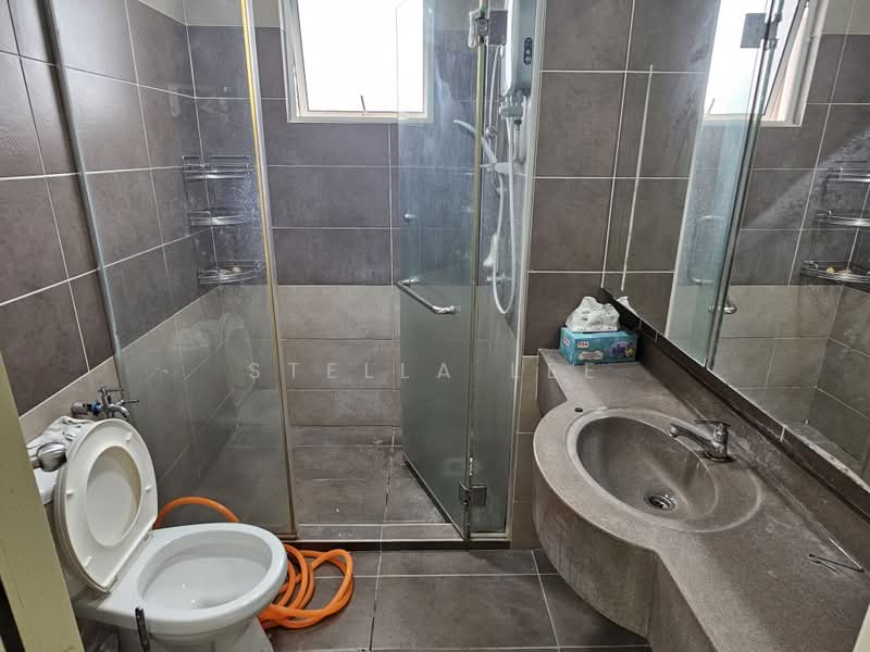 Kondominium untuk Dijual di Sg Long Residence - Stella Lee - Bathroom - PropertyGuru.com.my