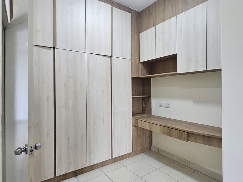 Kondominium untuk Dijual di Sg Long Residence - Stella Lee - Study - PropertyGuru.com.my