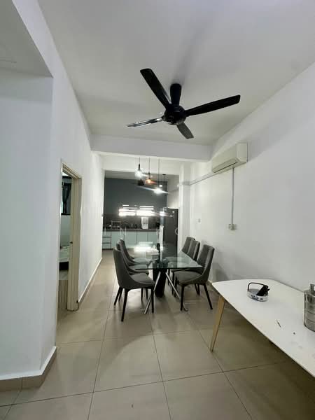 Terraced House for Rent in Taman Mutiara Rini (Skudai) - Min Kong - Dining Room - PropertyGuru.com.my
