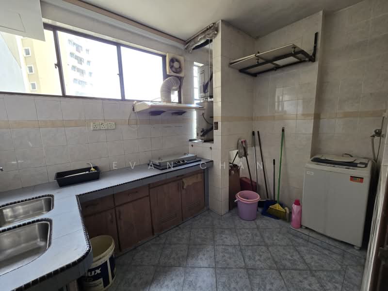Condominium for Rent at Vista Komanwel C - Evan Chan - Kitchen - PropertyGuru.com.my
