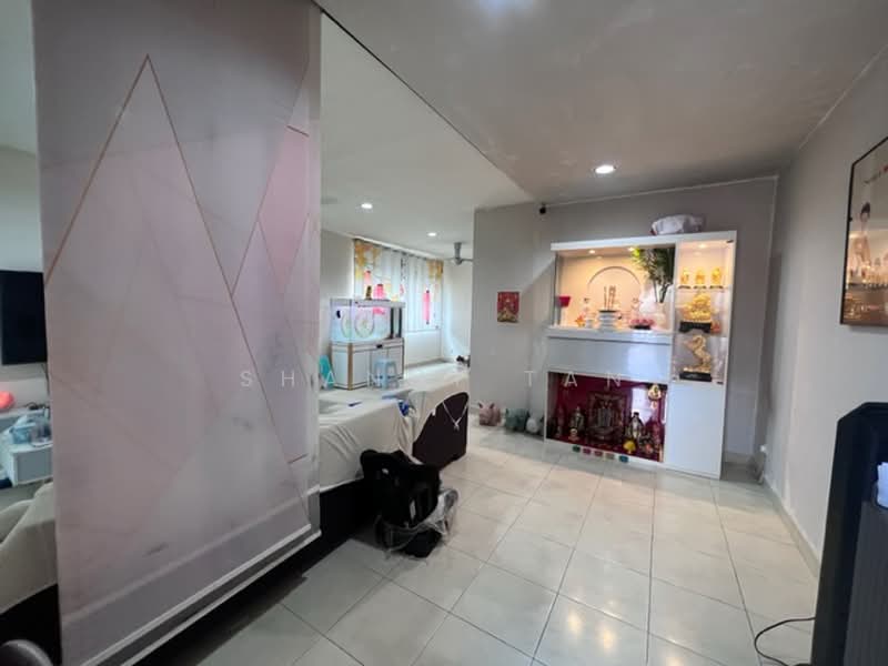 2.5-storey Terraced House for Sale in Seri Sungai Long (Kajang) - Shanny Tan - Living Room - PropertyGuru.com.my