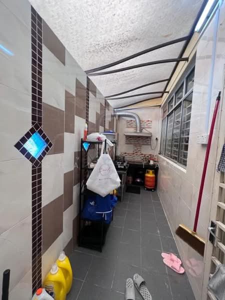 2.5-storey Terraced House for Sale in Seri Sungai Long (Kajang) - Shanny Tan - Kitchen - PropertyGuru.com.my