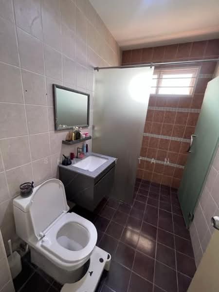 2.5-storey Terraced House for Sale in Seri Sungai Long (Kajang) - Shanny Tan - Bathroom - PropertyGuru.com.my
