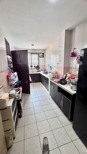2-storey Terraced House for Sale in Bukit Indah (Iskandar Puteri (Nusajaya)) - Kuu Chin - Kitchen - PropertyGuru.com.my
