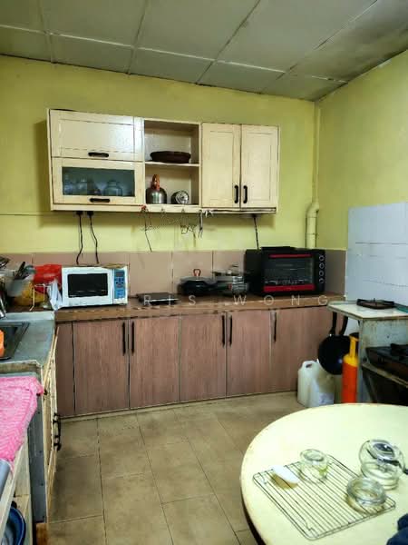 Semi-Detached House for Sale in Klang (Selangor) - Tabris Wong - Kitchen - PropertyGuru.com.my