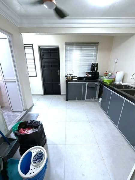 2-storey Terraced House for Sale in Taman Molek (Johor Bahru) - Karl Lim - Kitchen - PropertyGuru.com.my